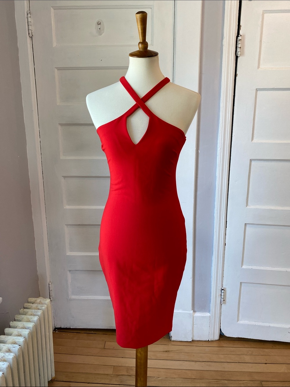 LIKELY Charles Red Bodycon Cocktail Dress, Size 2 - Picture 5 of 16